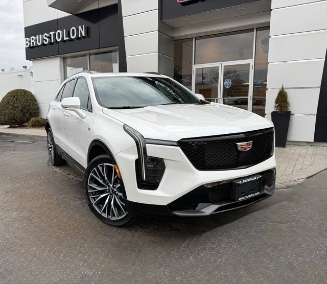 2024 Cadillac XT4 Sport