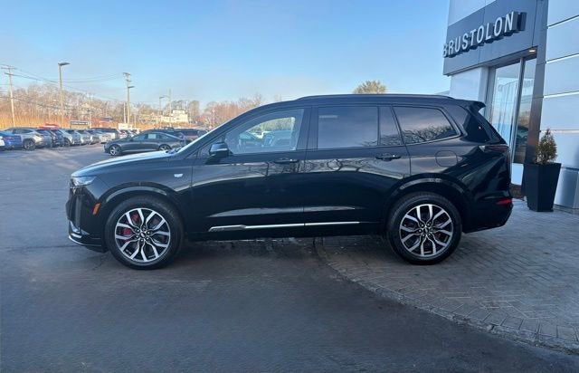 2025 Cadillac XT6 Sport