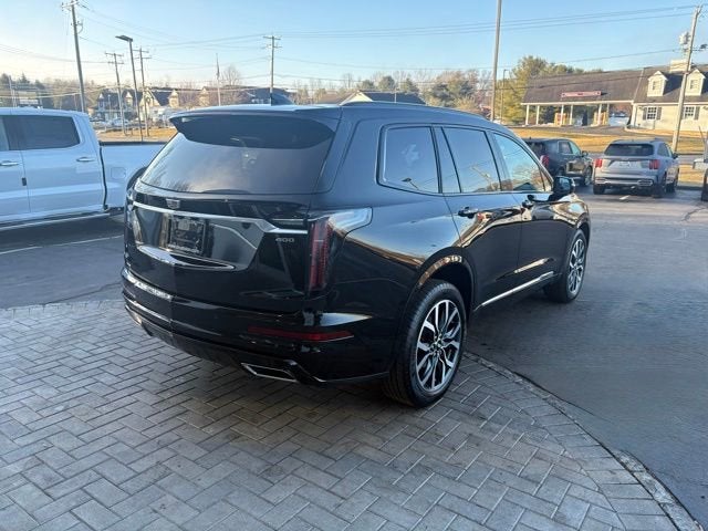 2025 Cadillac XT6 Sport