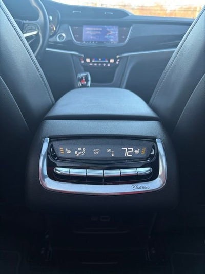 2025 Cadillac XT6 Sport