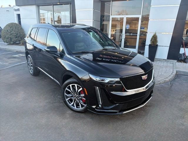 2025 Cadillac XT6 Sport