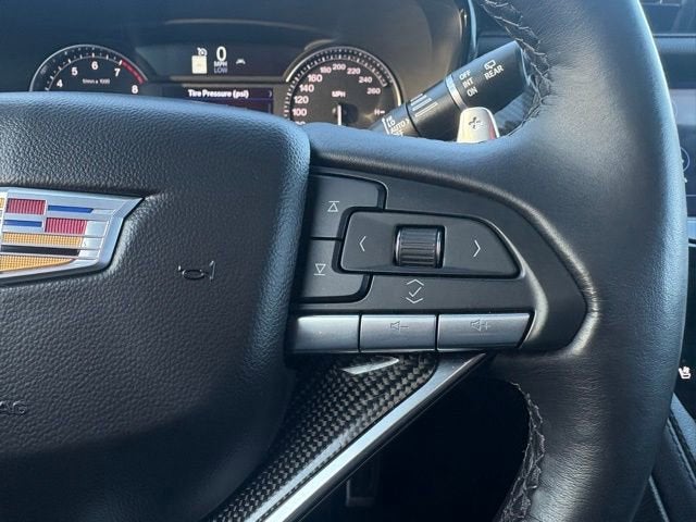 2025 Cadillac XT6 Sport