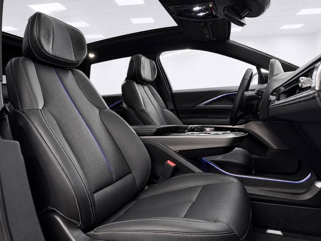 2025 Cadillac LYRIQ Luxury 1