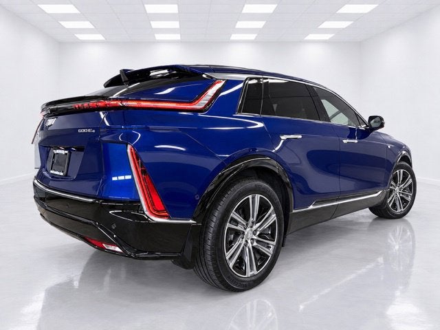 2024 Cadillac LYRIQ Luxury 1