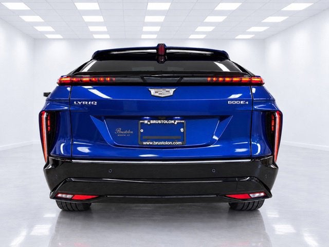 2024 Cadillac LYRIQ Luxury 1