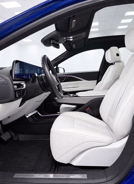 2024 Cadillac LYRIQ Luxury 1