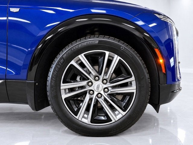 2024 Cadillac LYRIQ Luxury 1