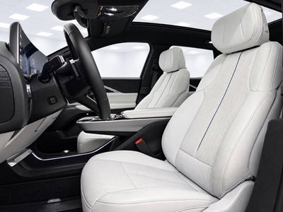 2024 Cadillac LYRIQ Luxury 1