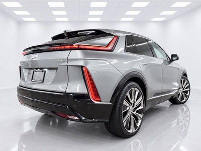 2024 Cadillac LYRIQ Luxury 3