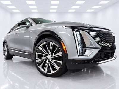2024 Cadillac LYRIQ Luxury 3