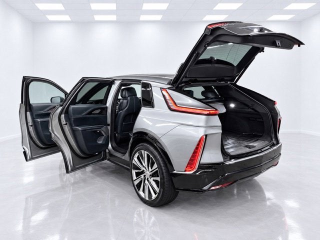 2024 Cadillac LYRIQ Luxury 3