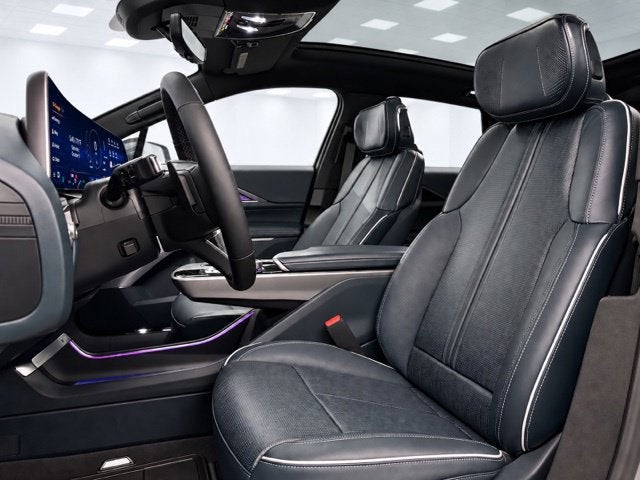 2024 Cadillac LYRIQ Luxury 3