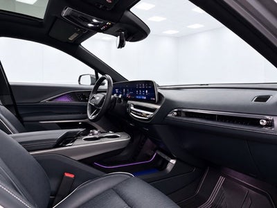 2024 Cadillac LYRIQ Luxury 3