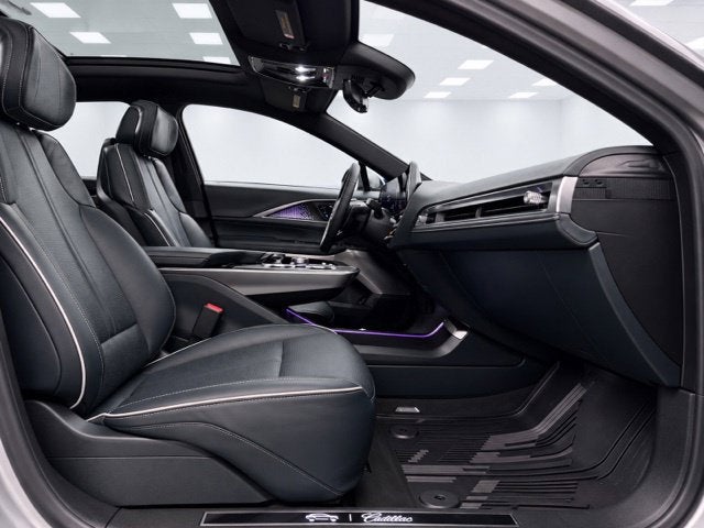 2024 Cadillac LYRIQ Luxury 3
