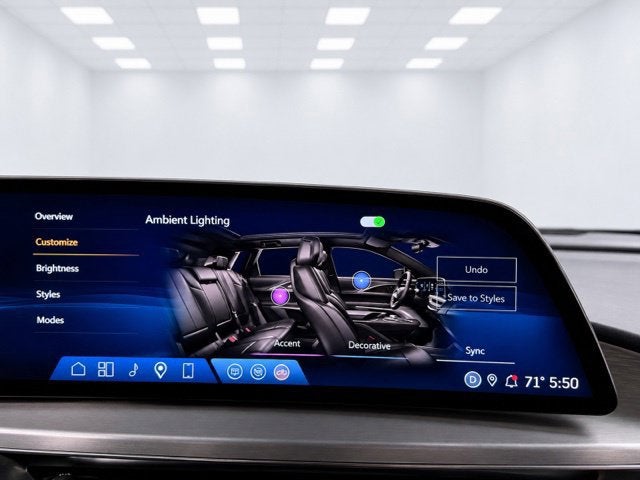 2024 Cadillac LYRIQ Luxury 3