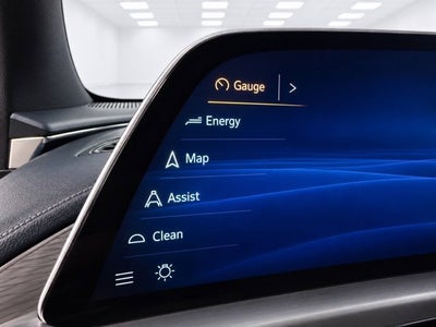 2024 Cadillac LYRIQ Luxury 3