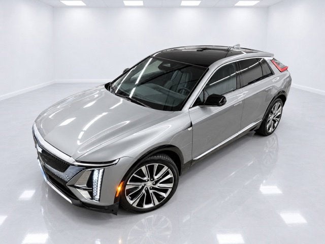 2024 Cadillac LYRIQ Luxury 3