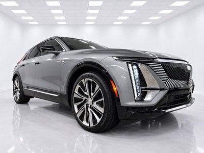 2024 Cadillac LYRIQ Luxury 3