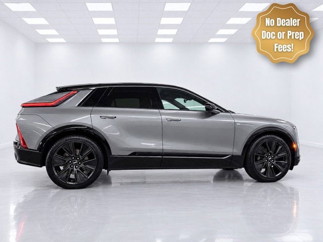2024 Cadillac LYRIQ Sport 3