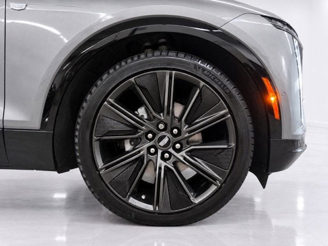 2024 Cadillac LYRIQ Sport 3