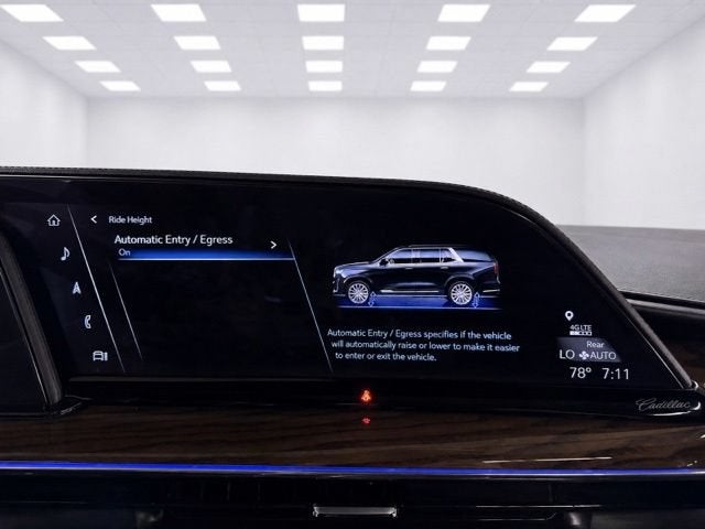 2023 Cadillac Escalade 4WD Sport Platinum