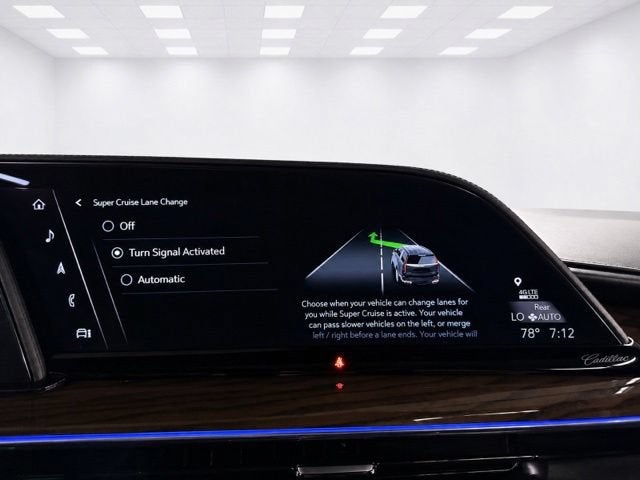 2023 Cadillac Escalade 4WD Sport Platinum
