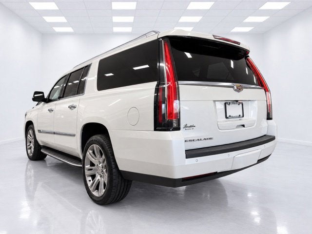 2016 Cadillac Escalade ESV Luxury Collection