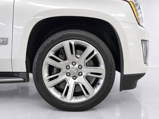 2016 Cadillac Escalade ESV Luxury Collection