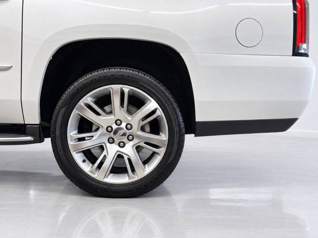 2016 Cadillac Escalade ESV Luxury Collection