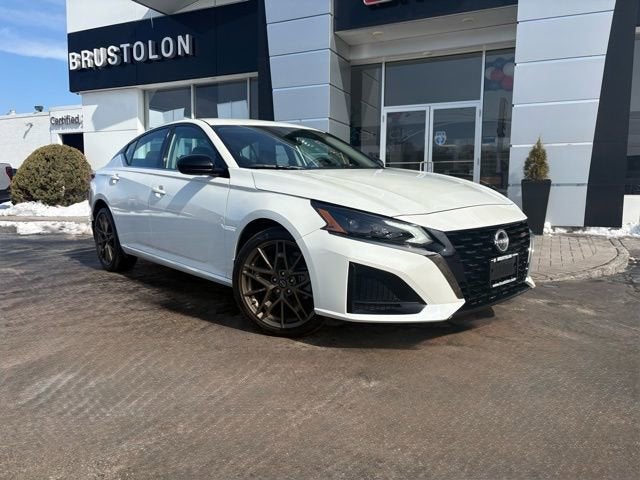 2025 Nissan Altima SR