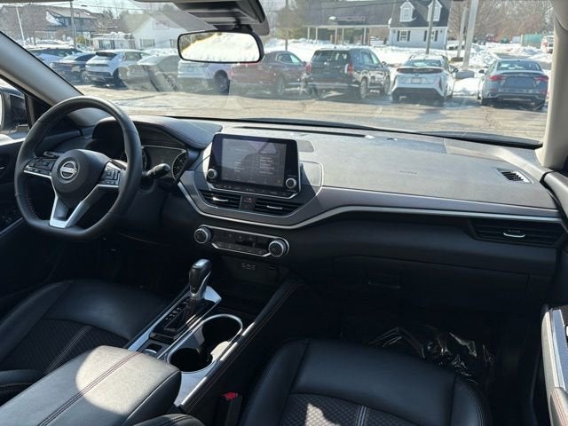 2025 Nissan Altima SR