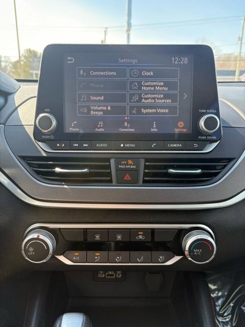 2025 Nissan Altima SR