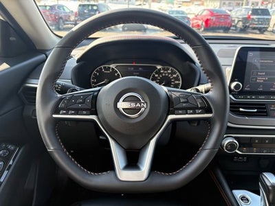 2025 Nissan Altima SR