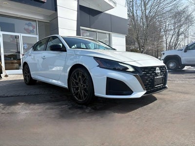 2025 Nissan Altima SR