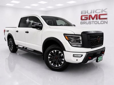 2023 Nissan TITAN Crew Cab PRO-4X 4x4