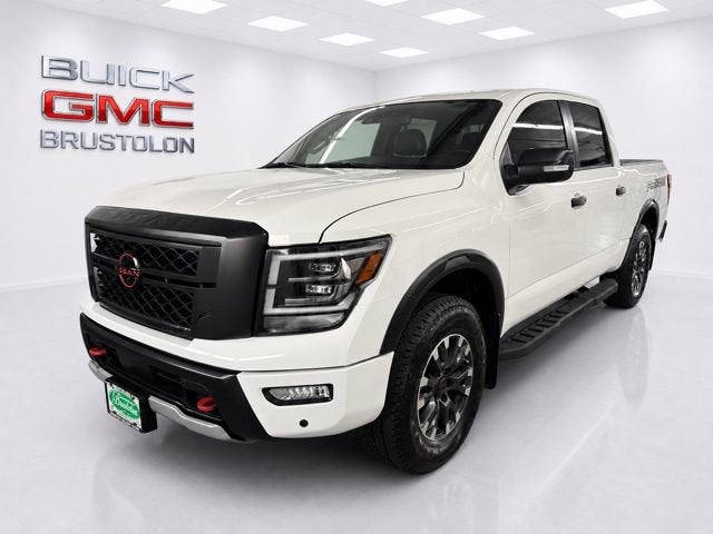 2023 Nissan TITAN Crew Cab PRO-4X 4x4
