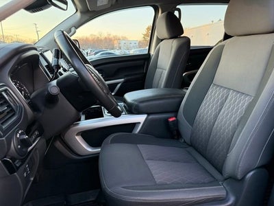 2023 Nissan Titan XD SV