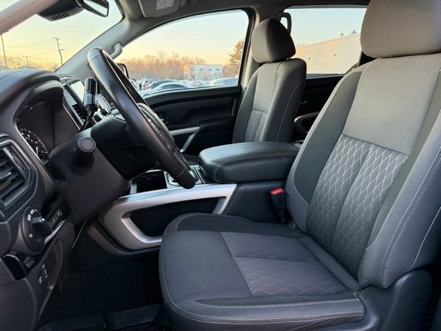 2023 Nissan Titan XD SV