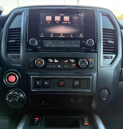 2023 Nissan Titan XD SV