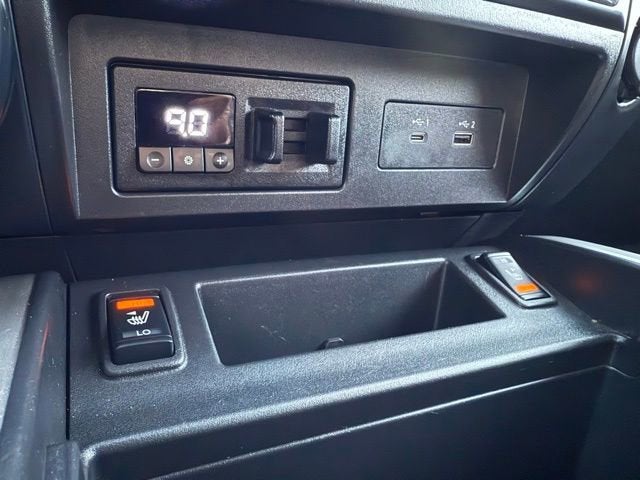 2023 Nissan Titan XD SV