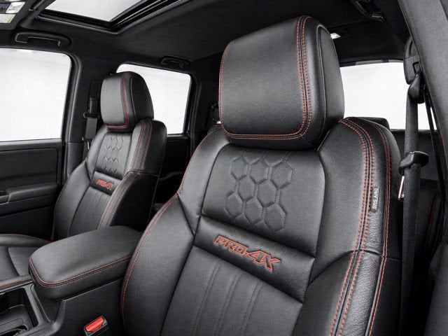 2024 Nissan Frontier Crew Cab PRO-4X 4x4
