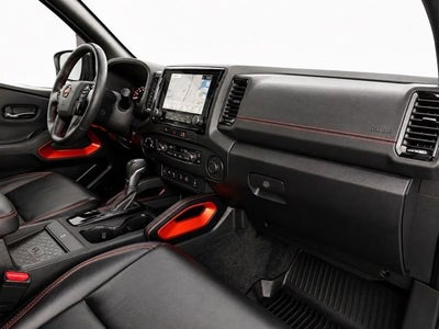2024 Nissan Frontier Crew Cab PRO-4X 4x4