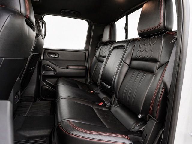2024 Nissan Frontier Crew Cab PRO-4X 4x4