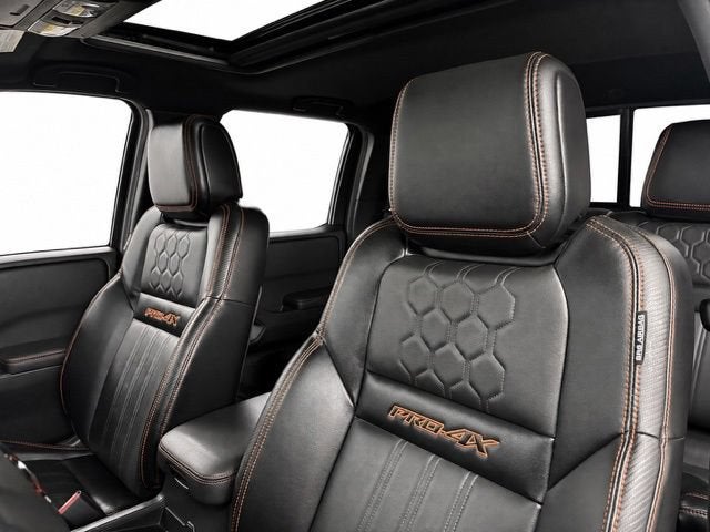 2024 Nissan Frontier Crew Cab PRO-4X 4x4