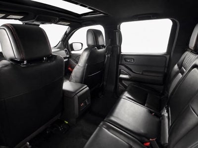 2024 Nissan Frontier Crew Cab PRO-4X 4x4