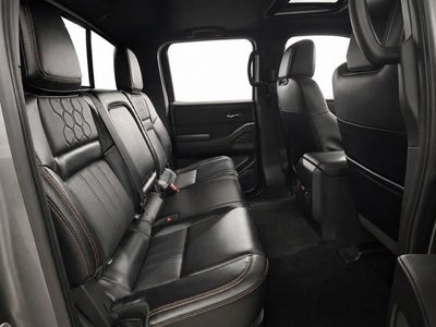 2024 Nissan Frontier Crew Cab PRO-4X 4x4