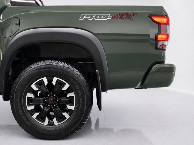 2023 Nissan Frontier Crew Cab PRO-4X 4x4