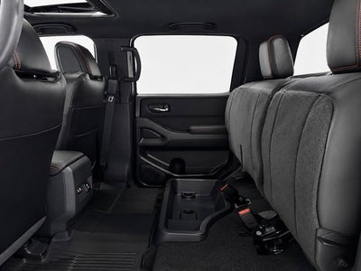 2024 Nissan Frontier Crew Cab PRO-4X 4x4