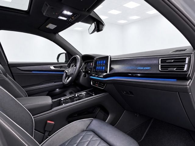 2025 Volkswagen Atlas Cross Sport 2.0T SEL Premium R-Line