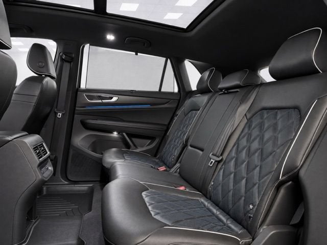 2025 Volkswagen Atlas Cross Sport 2.0T SEL Premium R-Line